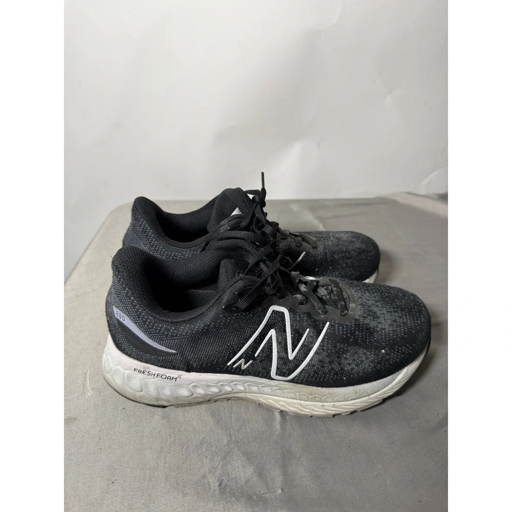 New Balance Fresh Foam X 880v12 Black White Running Shoes Womens 9 Wide